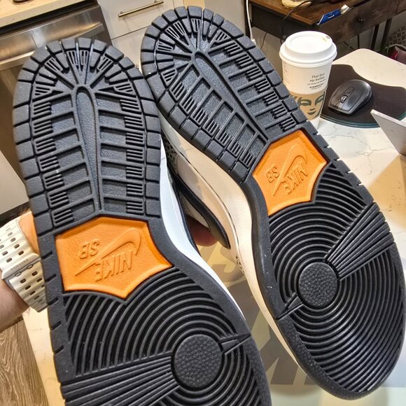 Nike SB Dunk Low Pro Electric Pack Phantom Black Monarch Size Mens 9 FZ1233 002 - Picture 8 of 9